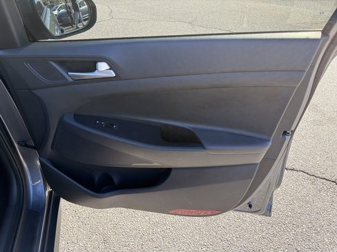 Used 2019 Hyundai Tucson SE image 23