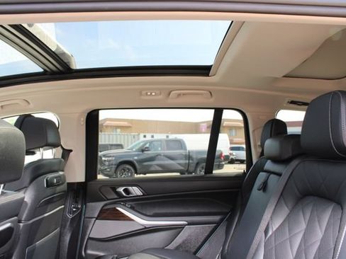 Used 2023 BMW X7 xDrive40i w/ Executive Package AWD/4WD image 40