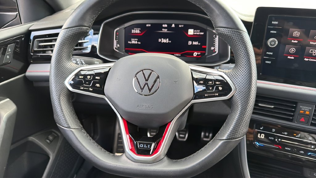 Used 2025 Volkswagen Jetta GLI Autobahn FWD image 12