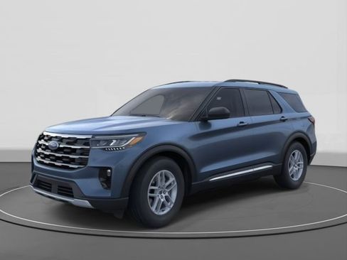 New 2025 Ford Explorer Active w/ Active Comfort Package image 1