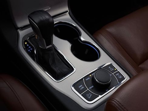 Used 2020 Jeep Grand Cherokee Summit image 40