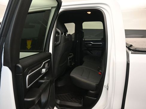 Used 2021 RAM 1500 Big Horn image 32