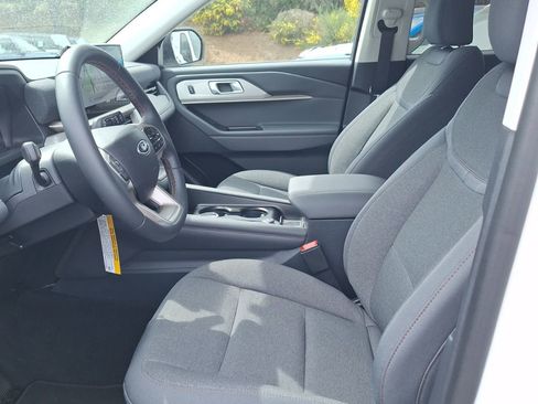 Used 2026 Ford Explorer Active image 11