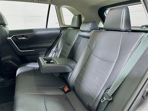 Used 2023 Toyota RAV4 XLE Premium image 23