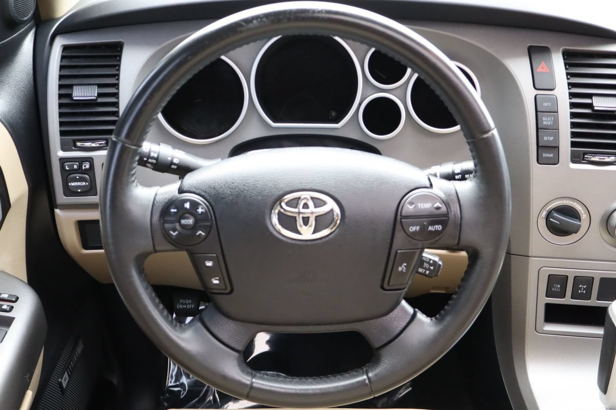 Used 2013 Toyota Sequoia Limited AWD/4WD image 30