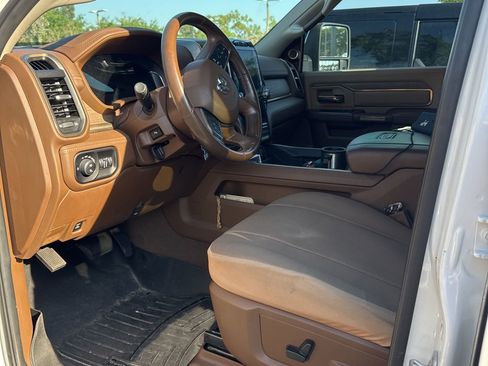 Used 2023 RAM 2500 Limited image 1