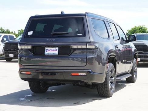 New 2026 Jeep Grand Wagoneer 4WD image 9