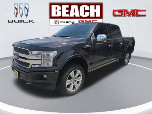 Used 2018 Ford F150 Platinum w/ Equipment Group 701A Luxury AWD/4WD image 4