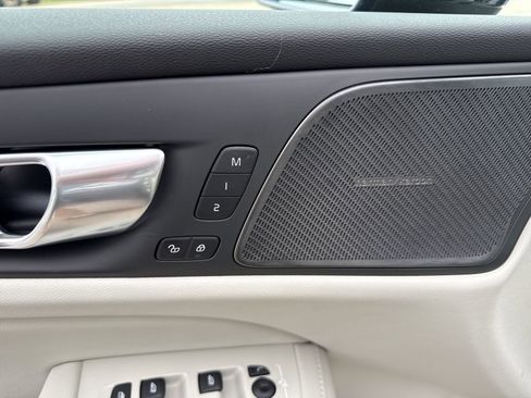 New 2026 Volvo V60 B5 Cross Country Plus w/ Protection Package Premier image 12