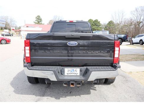 Used 2022 Ford F350 XLT image 4