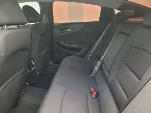 Used 2020 Chevrolet Malibu LT FWD image 18