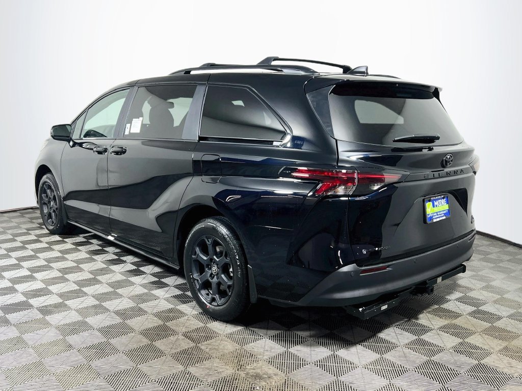 New 2026 Toyota Sienna XLE Woodland Edition AWD/4WD image 5