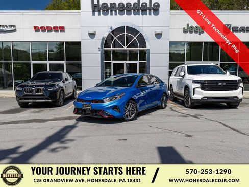 Used 2022 Kia Forte GT-Line w/ GT-Line Technology Package FWD image 1
