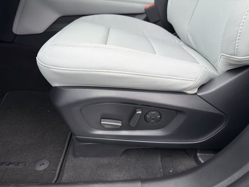 New 2026 Ford Explorer Platinum w/ LUX Leather Package image 11