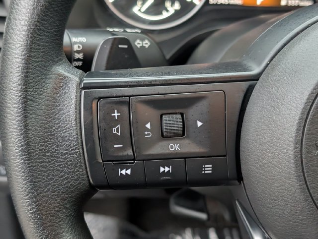 Used 2024 Nissan Rogue SV FWD image 22
