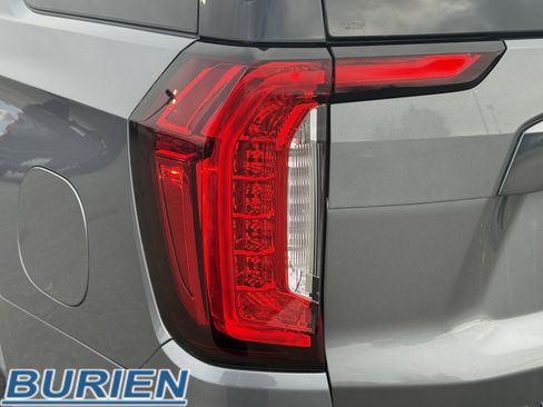 Used 2021 GMC Yukon AT4 image 38