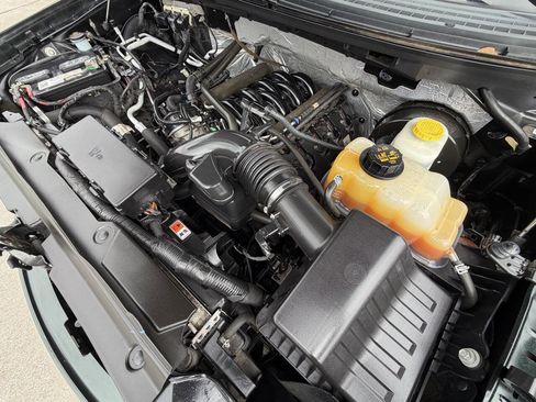 Used 2014 Ford F150 XLT w/ XLT Chrome Package image 19