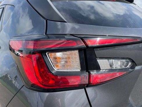 Used 2024 Subaru Crosstrek 2.0i Premium AWD/4WD image 7