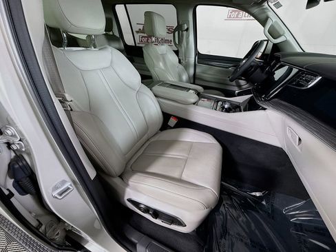Used 2022 Jeep Wagoneer Series III w/ Flexible Seating Group AWD/4WD image 34