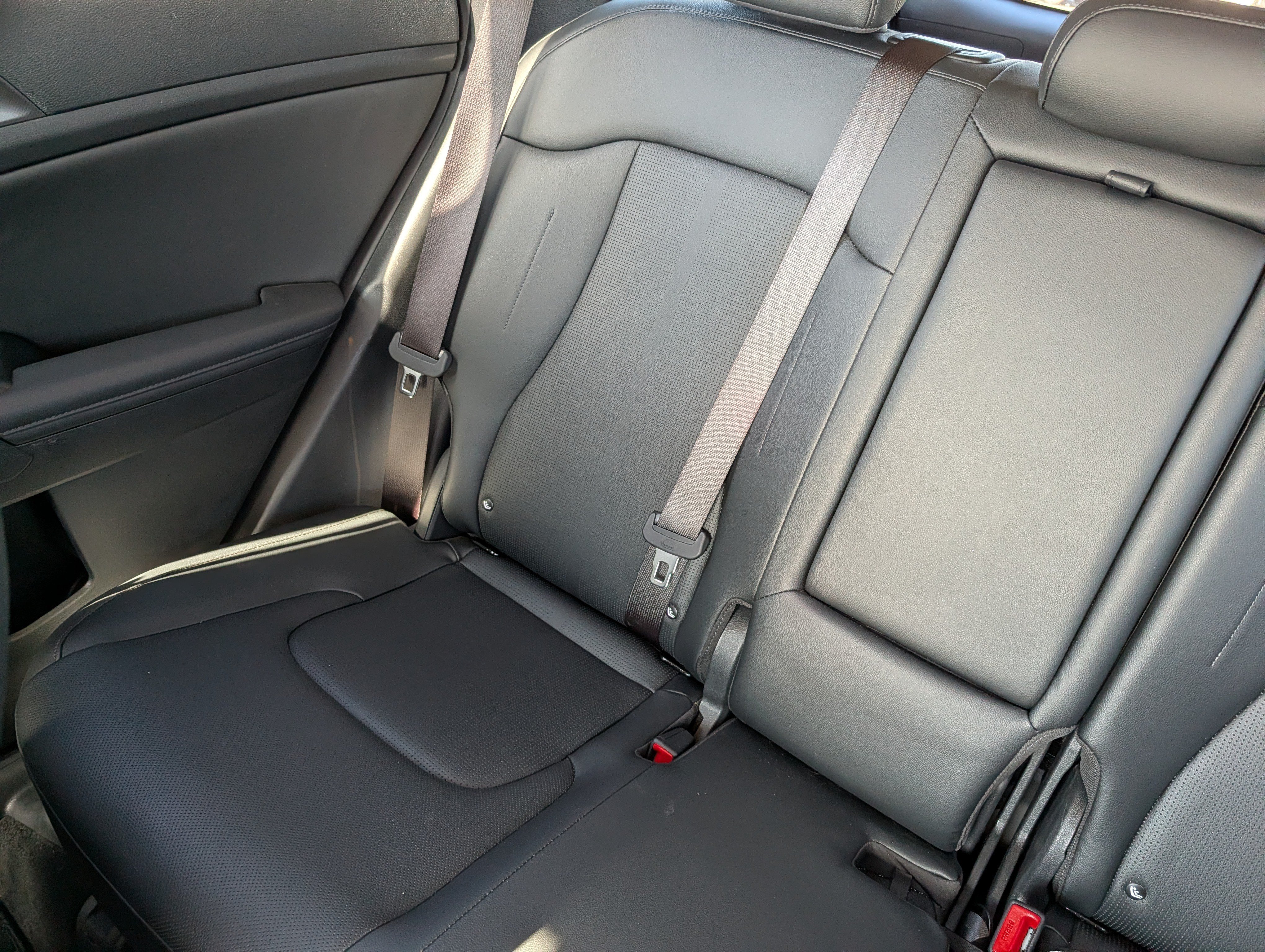 Certified 2026 Kia Sportage EX FWD image 12