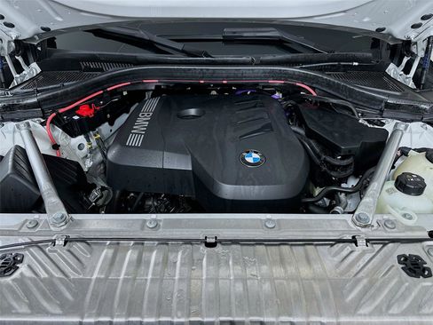 Used 2025 BMW X3 xDrive30i w/ Premium Package image 31