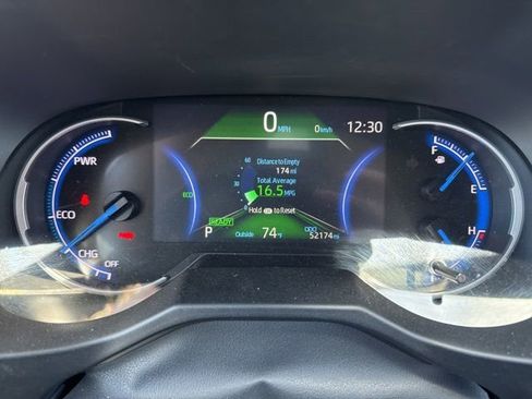 Used 2023 Toyota RAV4 LE image 11