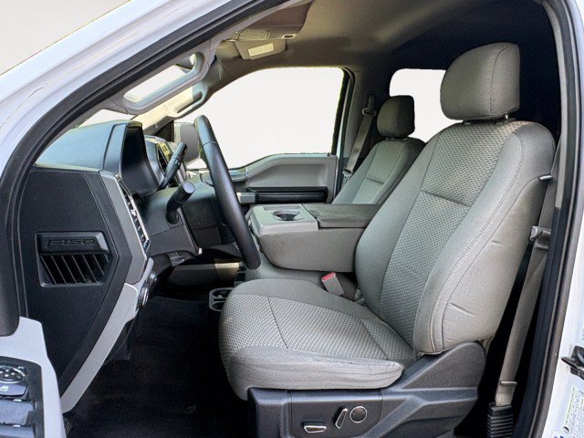 Used 2015 Ford F150 XLT w/ Equipment Group 302A Luxury RWD image 2