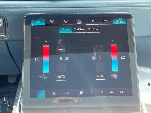 New 2025 Cadillac Escalade IQ Luxury 2 image 15