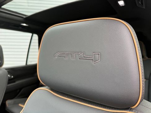 Used 2024 GMC Yukon AT4 AWD/4WD image 31