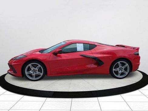 Used 2021 Chevrolet Corvette Stingray Preferred Cpe w/ Z51 Performance Package RWD image 6