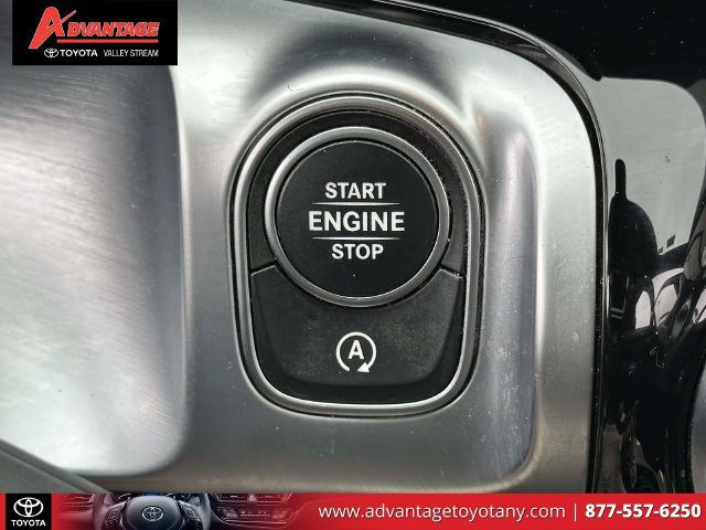 Used 2022 Mercedes-Benz GLB 35 AMG 4MATIC image 30
