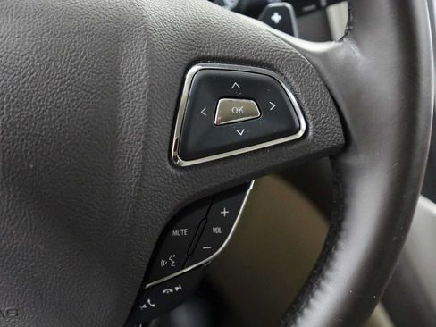 Used 2017 Lincoln MKC Select w/ Select Plus Package AWD/4WD image 25