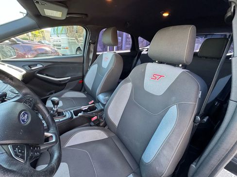 Used 2017 Ford Focus ST image 10