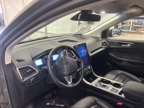 Certified 2024 Ford Edge SEL image 10