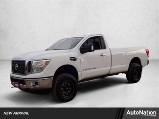 Used 2017 Nissan Titan SV video 1