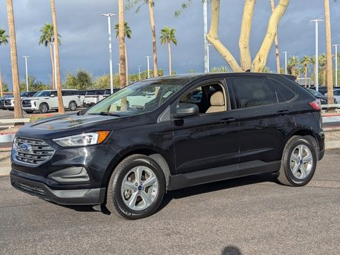 Used 2019 Ford Edge SE w/ SE Fleet Driver's Package image 2