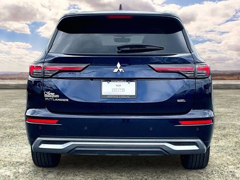 Used 2025 Mitsubishi Outlander SEL FWD image 6