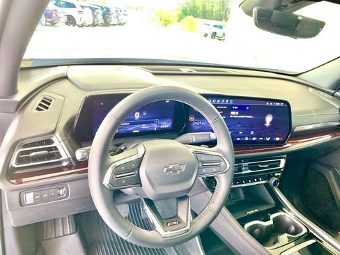 Used 2026 Chevrolet Traverse Z71 w/ Driver Confidence Package AWD/4WD image 35