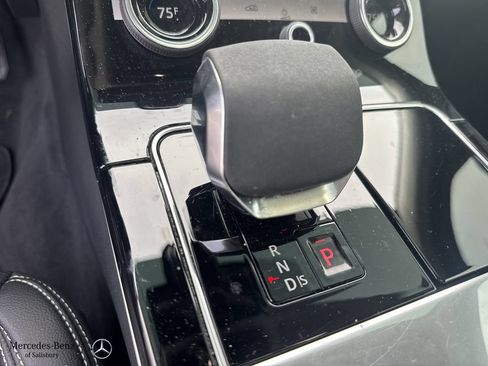 Used 2023 Land Rover Range Rover Velar S AWD/4WD image 12