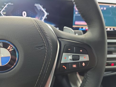 Used 2026 BMW X5 xDrive50e w/ Climate Comfort Package image 18