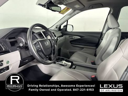 Used 2016 Honda Pilot Touring image 4