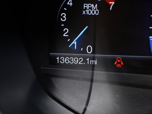 Used 2016 Ford Fusion SE FWD image 17