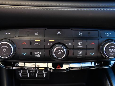 Used 2022 Dodge Durango GT AWD/4WD image 27