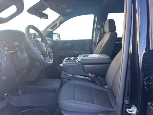 Used 2026 Chevrolet Silverado 1500 Custom image 9