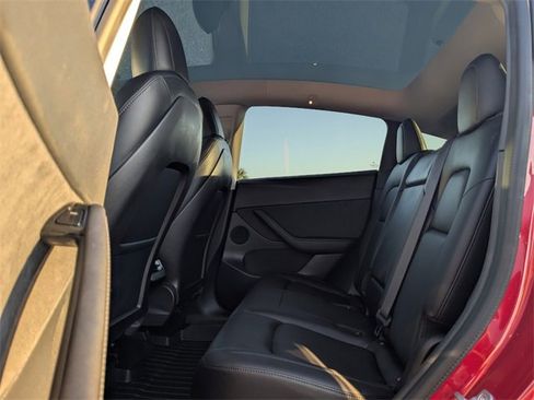 Used 2020 Tesla Model Y Performance image 18