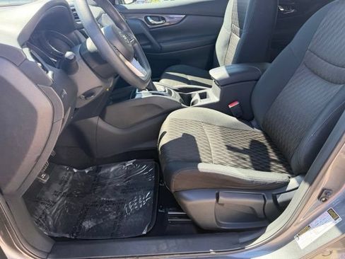 Used 2017 Nissan Rogue S w/ S Family Package FWD image 19