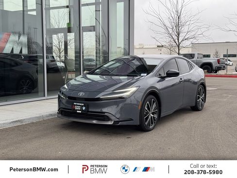 Used 2024 Toyota Prius XLE image 1