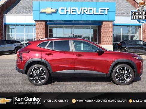 Used 2024 Chevrolet Trax RS w/ Driver Confidence Package image 1