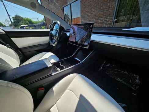 Used 2019 Tesla Model 3 Long Range RWD image 53