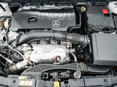 Certified 2023 Mercedes-Benz GLB 250 image 26
